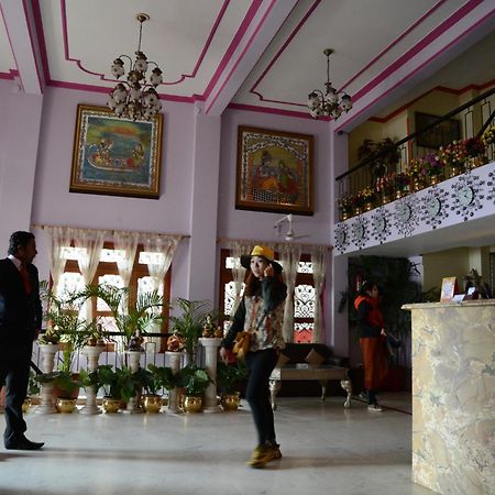 A Palace On River Varanasi Exterior photo